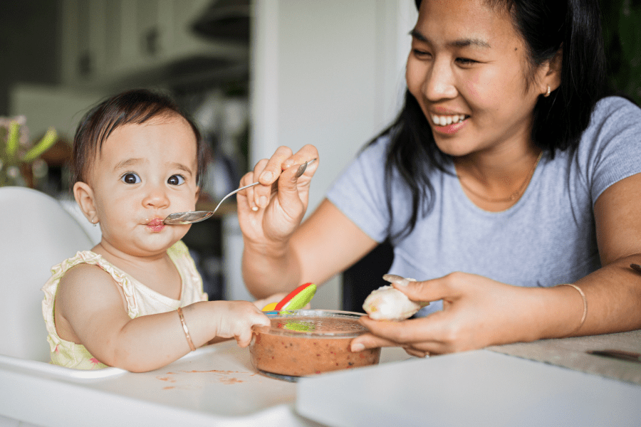 baby feeding with mommy - solid foods